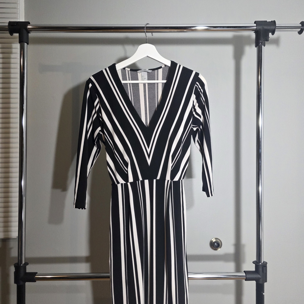 H&M Monochrome Striped Long Sleeve Dress